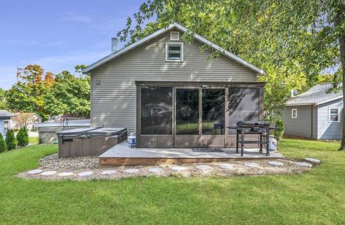 Arnolds Park House | The Boji Anchor off East Lake