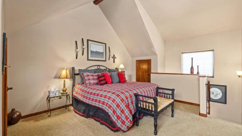 Red Lodge House | The Buckeye