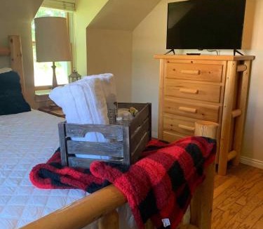 Kanab House | The Buffalo Suite @ The Historic Kanab Inn