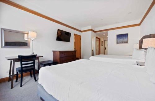 Beaver Creek Hotel | The Charter at Beaver Creek B235