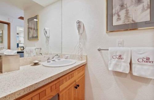 Beaver Creek Hotel | The Charter at Beaver Creek B235