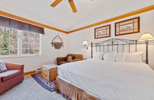 Beaver Creek Hotel | The Charter at Beaver Creek D415