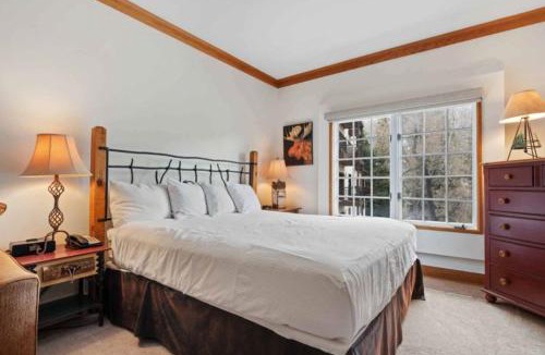 Beaver Creek Hotel | The Charter at Beaver Creek D225