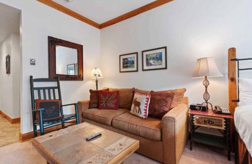 Beaver Creek Hotel | The Charter at Beaver Creek D225