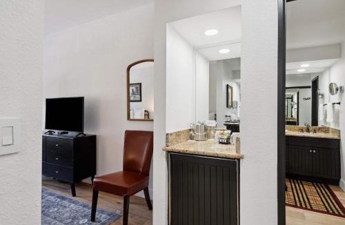 Beaver Creek Hotel | The Charter at Beaver Creek G125