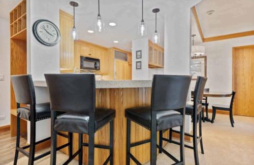 Beaver Creek Apartment | The Charter at Beaver Creek B230