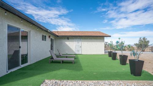 Twentynine Palms Villa | The Chill Villa - EV, Hot Tub, Grill, Bar, Games, RV Parking in Twentynine Palms Downtown