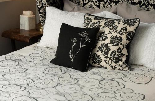 Five Points Bed & Breakfast | The Columbine Room - Queen Anne Bed & Breakfast