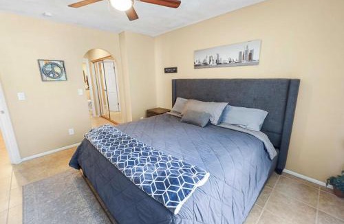 Tempe Apartment | The Cool Cactus Condo with Pool and Jacuzzi
