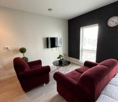 Downtown Des Moines House | The Cozy Red Velvet Studio