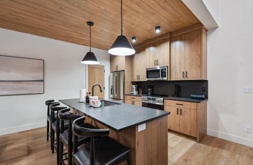 Island Park House | The Dacha