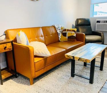 Darby Hotel | The Darmont Hotel and Suites