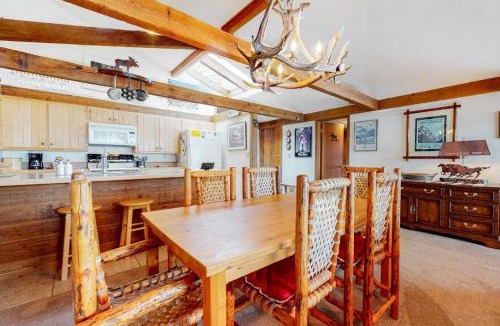 Jackson House | The Director's Cabin