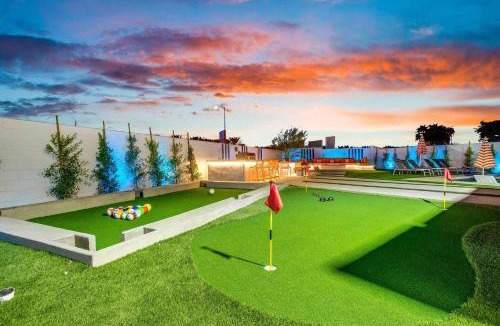 Coachella House | The Element - Pickle Ball, Mini Golf, Game Room
