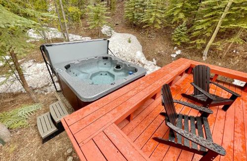 Blue River House | The GingerBreck House