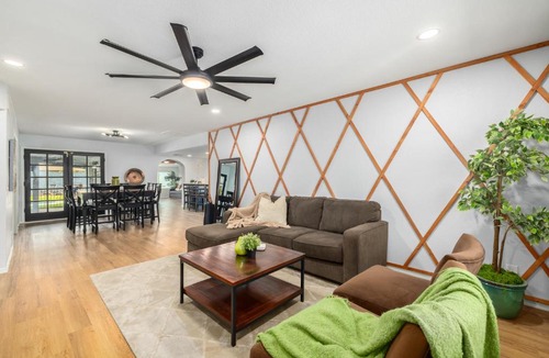 Mesa House | The Glade Luxury Home for Sun and Fun
