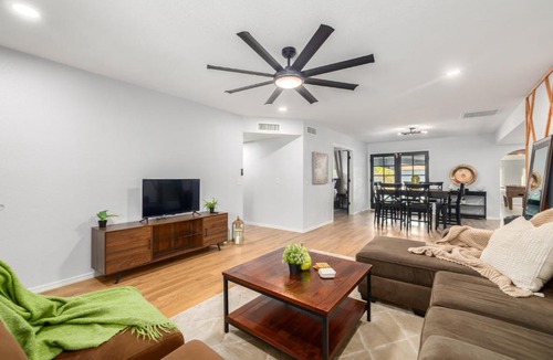 Mesa House | The Glade Luxury Home for Sun and Fun
