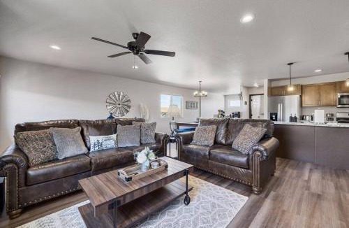 Rapid City House | The Hills Hideaway