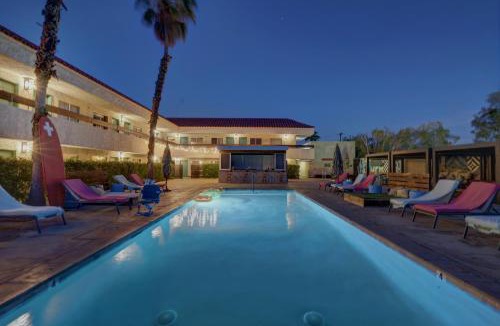 Palm Springs Hotel | The Infusion Beach Club