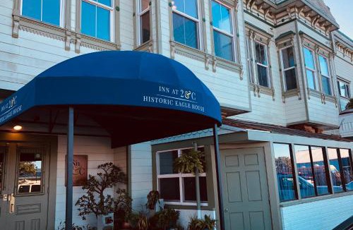 Downtown Hotel | The Inn at 2nd & C