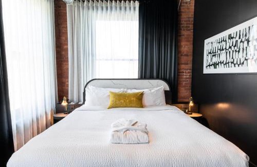 Deadwood Hotel | The Landmark Hotel & Casino