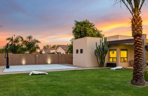 Paradise Valley Village House | The Laurel of Scottsdale