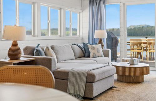 Diamond Lake House | The Little Hampton's