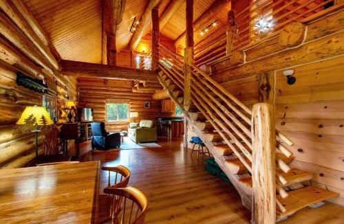 Stevenson House | The Log Cabin