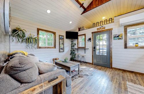 Evergreen House | The Montclair Drive Delight