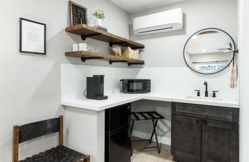 Three Rivers House | The Moro | Sequoia Motel RM3