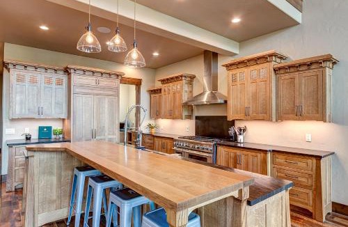 Breckenridge House | The Observatory by Great Western Lodging
