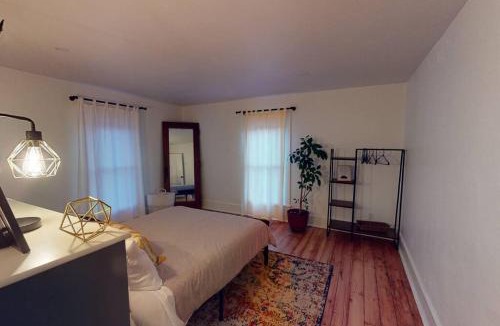 Monroe House | The Other House