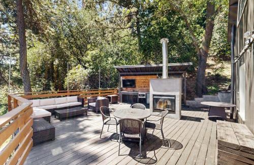 Cedarpines Park House | The Polished Pine