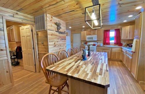 St Ignace House | The Red Pine
