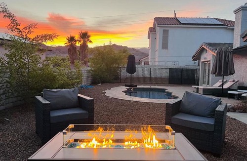 Laughlin House | The River's Ace a Luxury River & Lake Pool Oasis