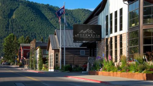 Jackson Hotel | The Rockwell Inn