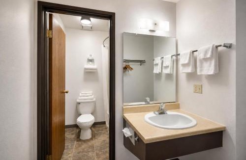 Wibaux Hotel | The Roosevelt Hotel & RV Park Gateway to Theodore Roosevelt National Park i-94