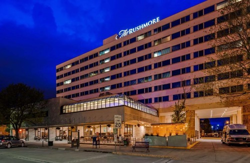 Rapid City Hotel | The Rushmore Hotel & Suites; BW Premier Collection