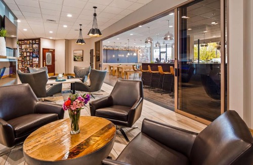 Rapid City Hotel | The Rushmore Hotel & Suites; BW Premier Collection