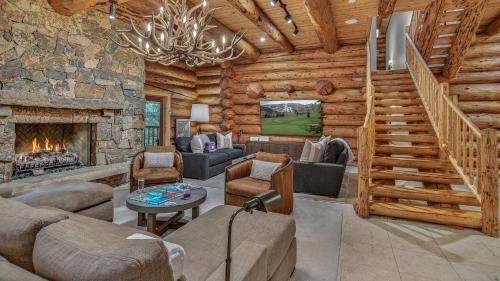 Vail House | The Savory Lodge