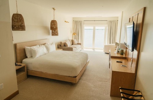 Spring Park Hotel | The Shoreline Hotel