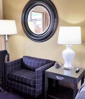 Marshfield Hotel | The Simplicity Inn