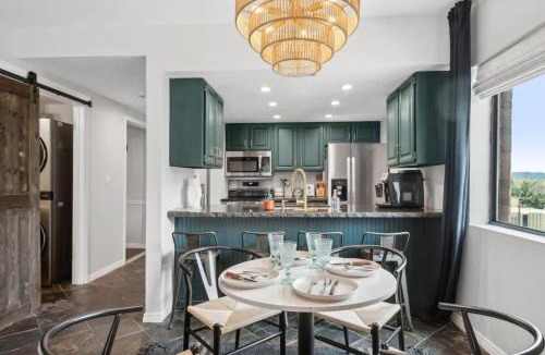 North Park City Apartment | The Southwestern On the Mountain