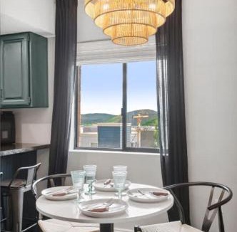North Park City Apartment | The Southwestern On the Mountain