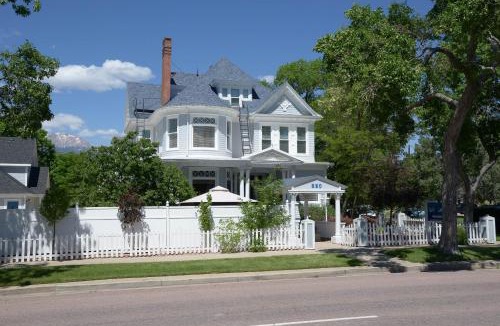 Downtown Colorado Springs Bed & Breakfast | The St. Mary's Inn, Bed and Breakfast