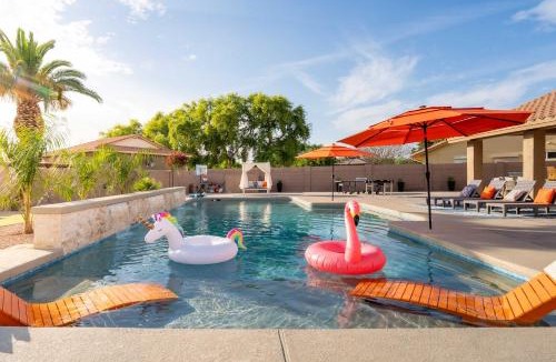 Heatherbrook House | The Ultimate Stay & Play Retreat 4BR Sleeps 13