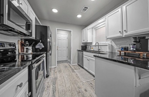 Van Buren House | The VB Haven