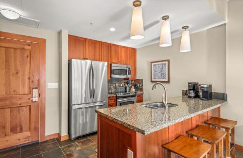 Snowmass Village House | The Village Viewpoint Capitol Peak Lodge #3416