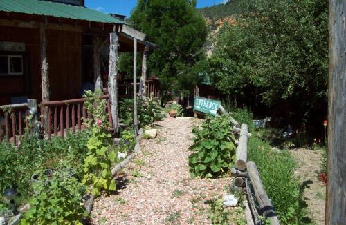 Glendale Cabin | The Wandering Star Inn
