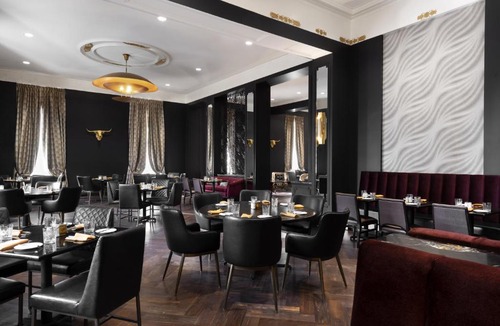 Sioux City Hotel | The Warrior Hotel, Autograph Collection